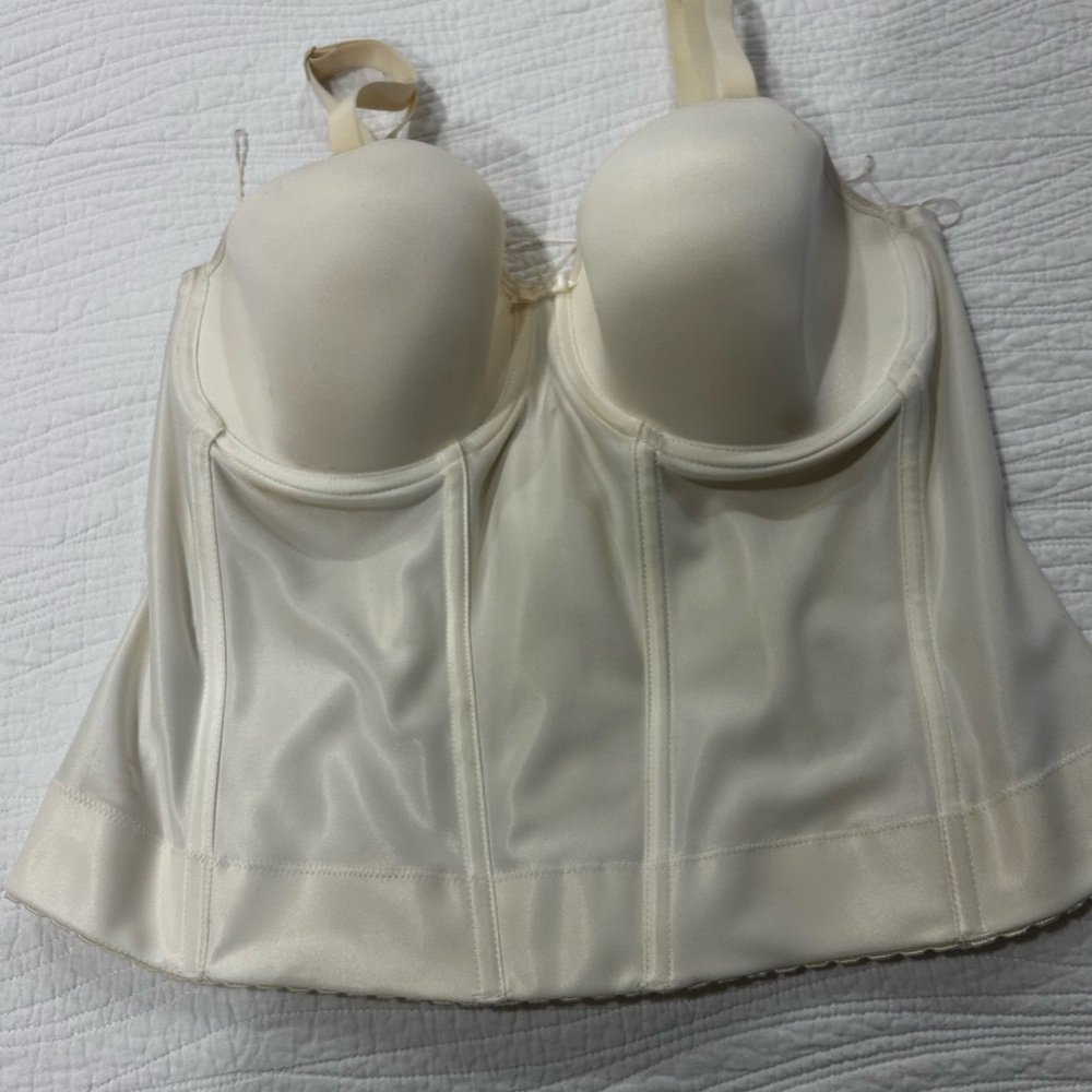 Elomi Cream Longline Bra with Structured Support